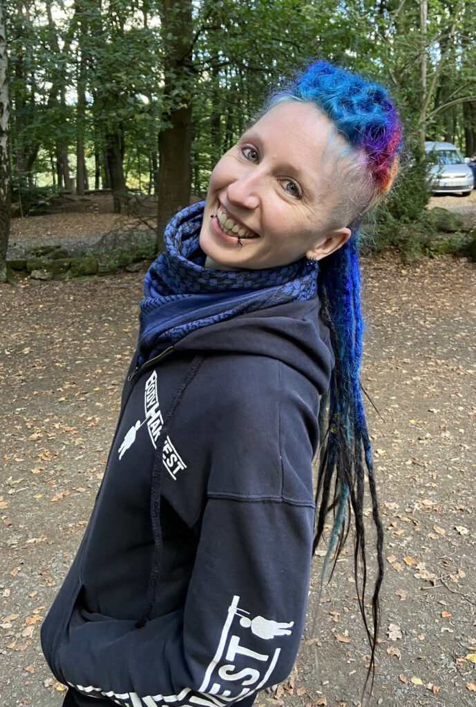 Julia von BlueDragon-Dreadlocks, Dreadstylistin aus Bayern